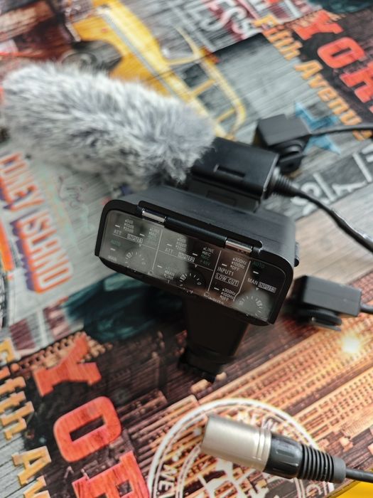 Microfon Sony XLR-K3M cu adaptor 
Sony 
Sony XLR-K3M Microfo
Sony XLR-