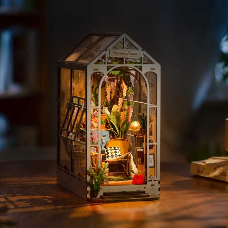 Кътче за книги: Garden house – DIY комплект за хоби и декорация, LED
