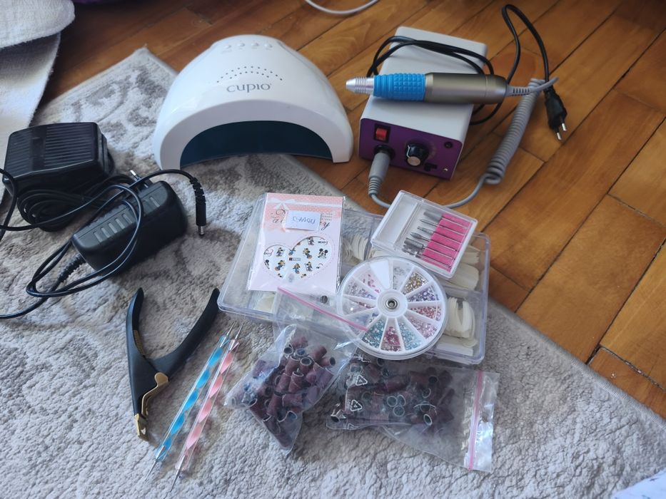 Set manichiura aproape nou