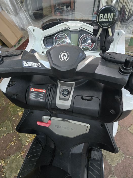 Scuter Triciclu Quadro Qv3