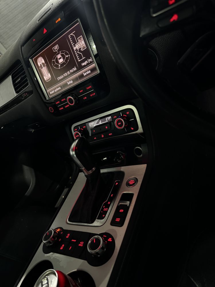 Dezmembrez touareg 7p r line negru CRCA 3.0 tdi panoramic perne led