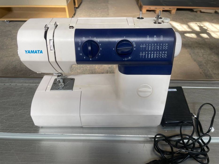 Швейная машина YAMATA FY 770