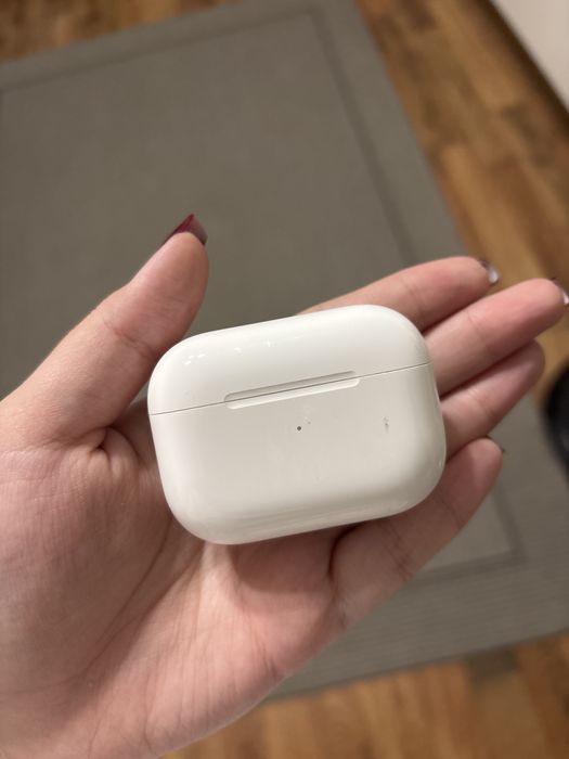 Airpods pro зарядный кейс оригинал