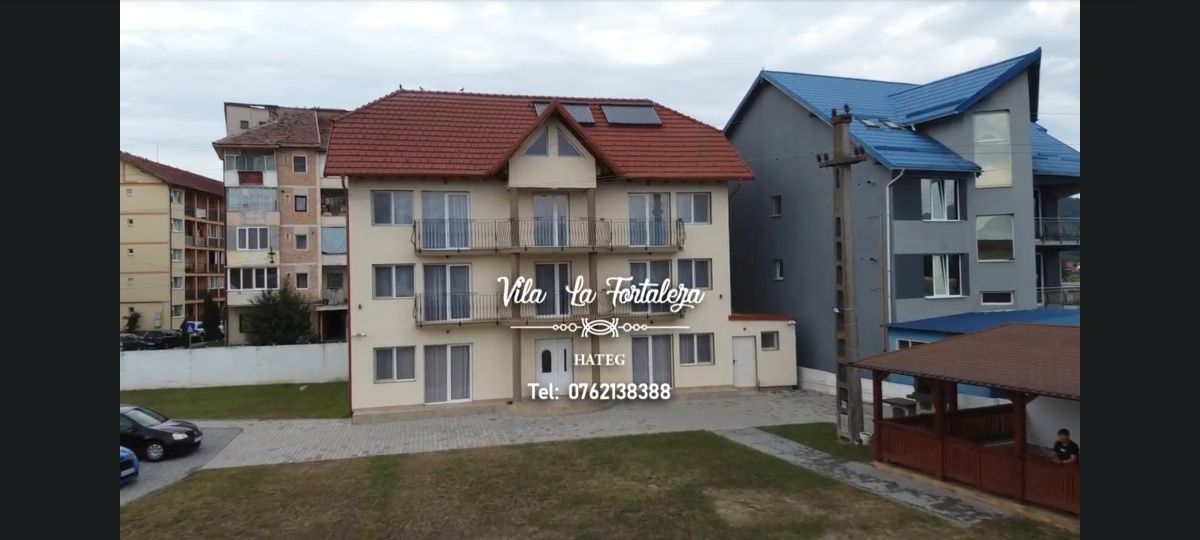 Vila Turistică nouă de vânzare