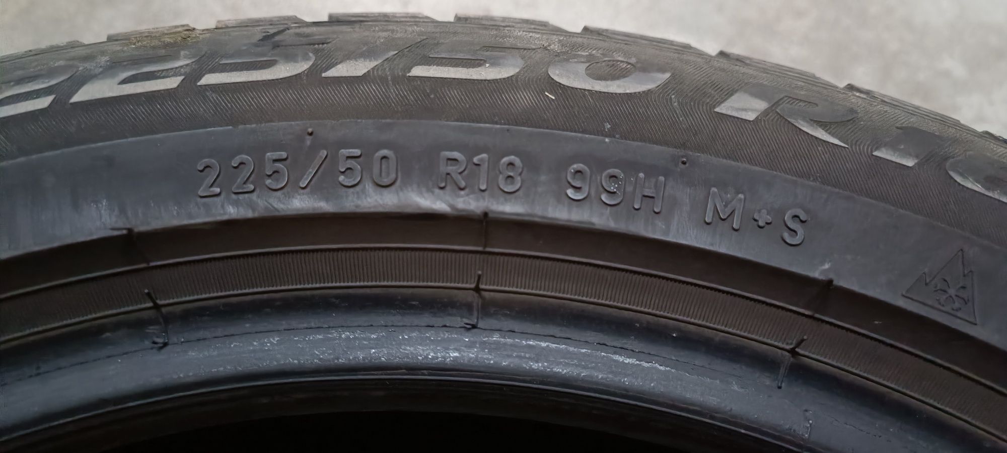 Pirelli Sottozero 3 225/50 18 4 бр.