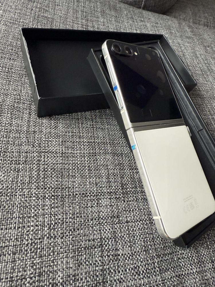 Samsng Galaxy ZFlip 5, 512 GB