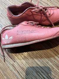 оригинальные адидас adidas розовые кроссовки для девочки или девушки