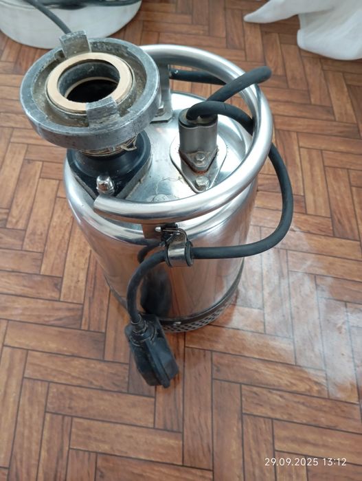vând pompa de apa Homa