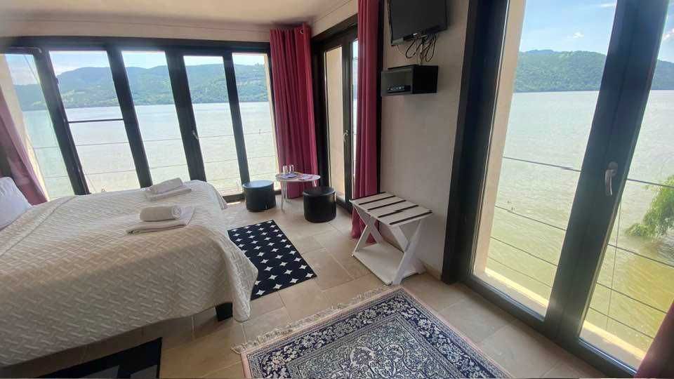 Cazare CASA JOCO CLISURA  ponton pe Dunare; Ptr liniste