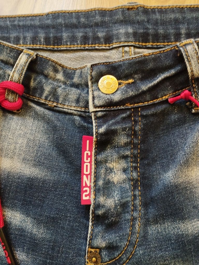 Къси дънки Dsquared Icon 2 New ! Крайно намаление !
