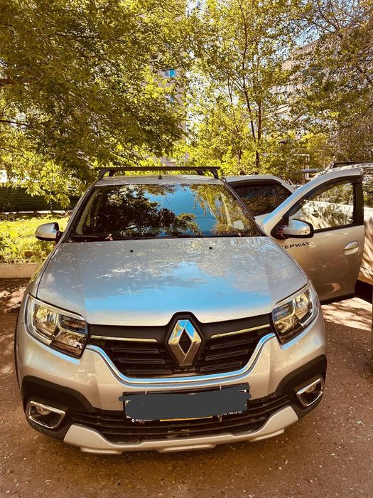 Продам автомобиль Renault logan stepwey