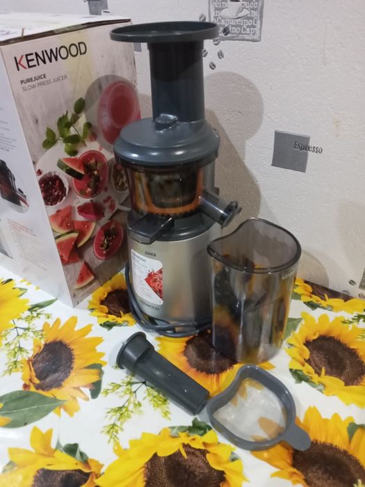 Продаётся  соковыжималка