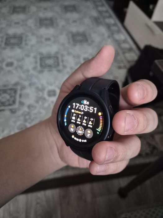 Samsung galaxy watch 5 pro, часы в идеале.