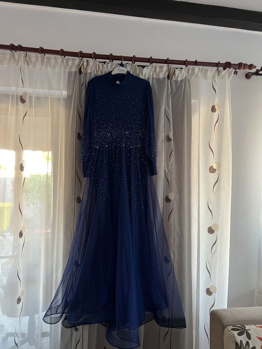 Rochie cu pietre