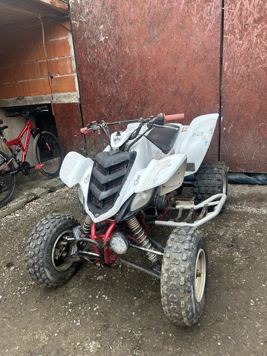 Yamaha raptor 660