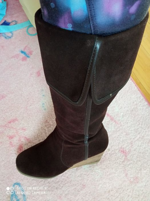 Cizme Nr 38, piele întoarsă, talpa ortopedica