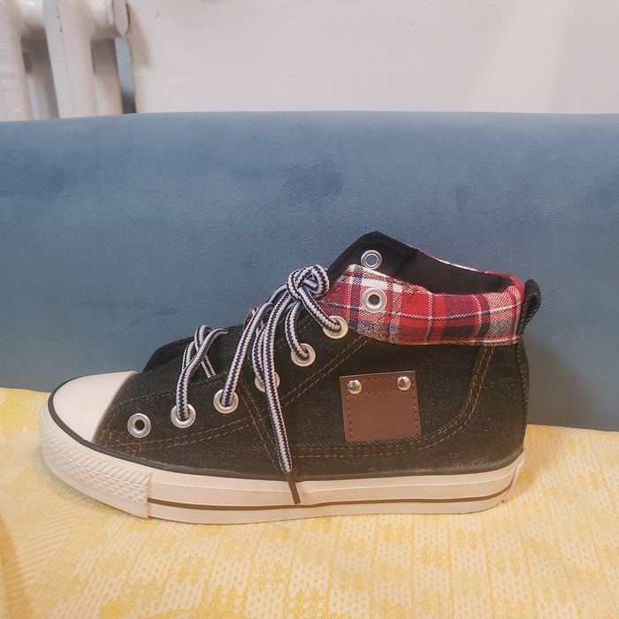 Продам новые кеды