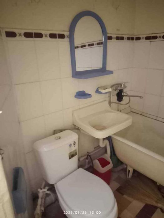 Киргили Шарқ мехмонхонаси 2 хонали квартира ижарага берилади.ID: 1449