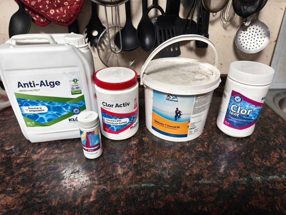 produse de curățare a piscinei