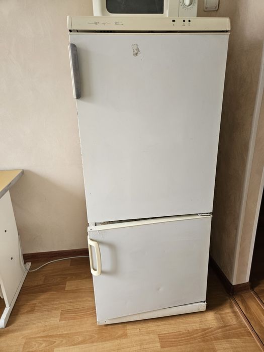 Холодильник Снайге рабочий