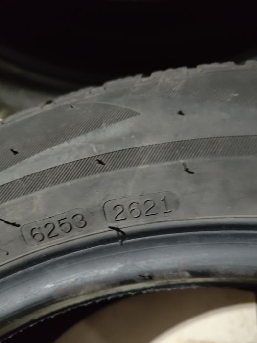 Vând 2 anvelope iarnă