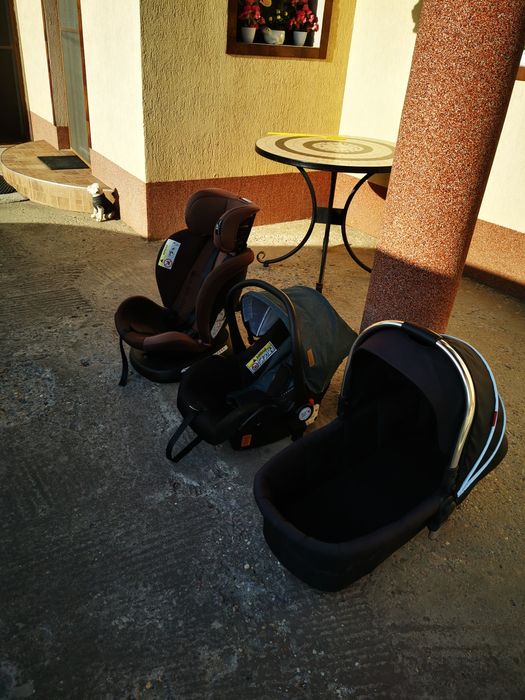 Vand scaun auto rotativ scoică in stare foarte bună