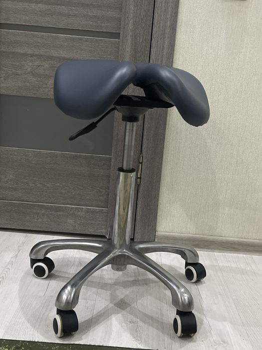 Продам массажный стул