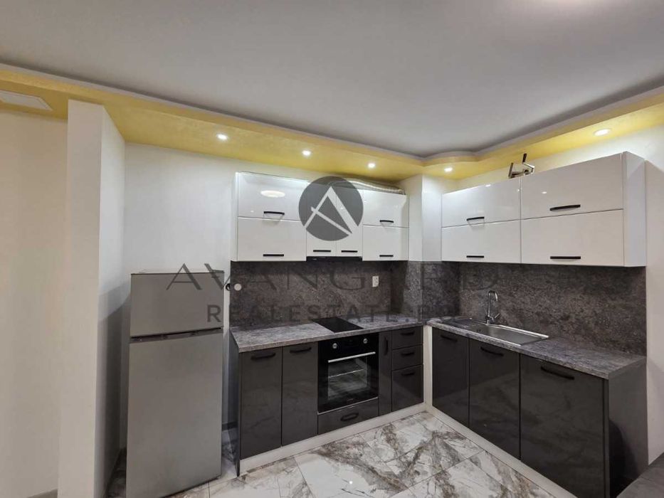 Продава се Двустаен апартамент в Пловдив, Кючук Париж - 72 кв.м за 1666 €/кв.м - Снимка #3