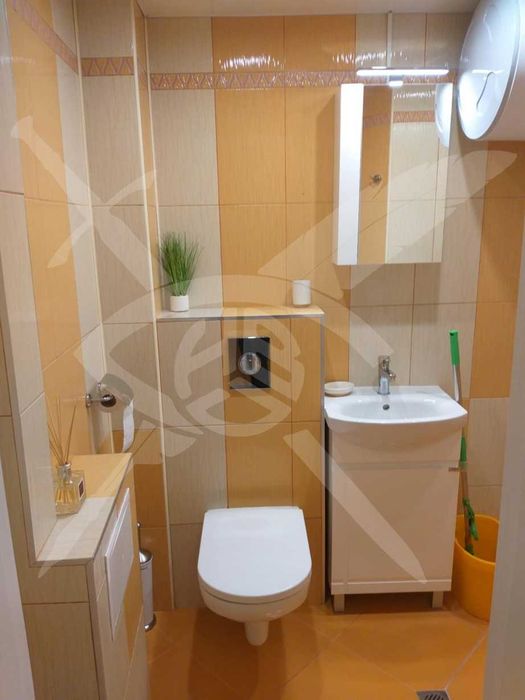 Дава се под наем Двустаен апартамент в Варна, Център - 70 кв.м за 600 € - Снимка #7