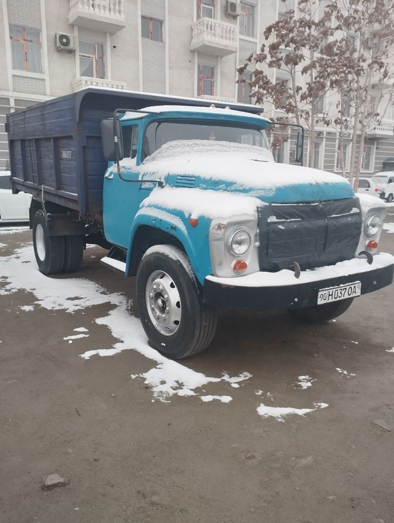 Зил 130 сотилади