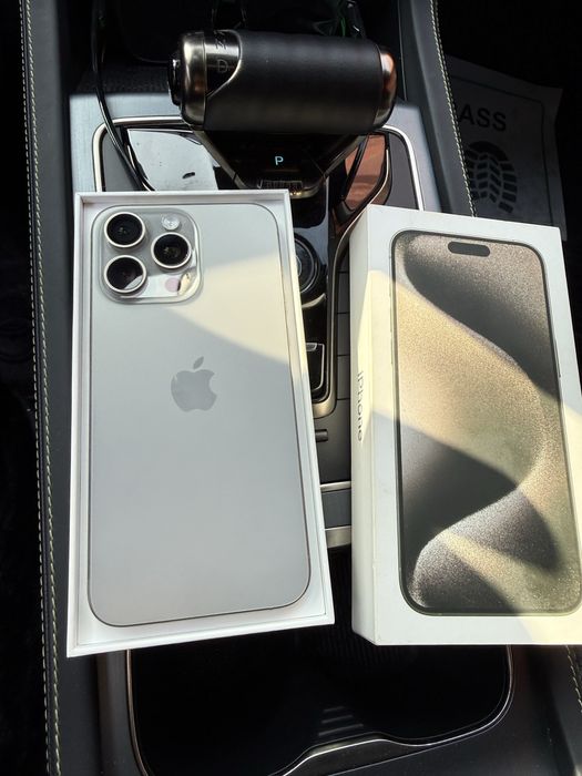 Iphone 15pro max 256gb. Srochna sotiladi