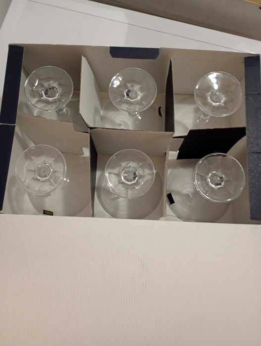 Продавам стъклени чаши Bohemia