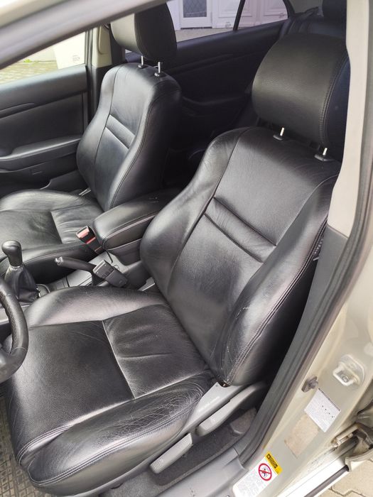 Toyota Avensis hatchback