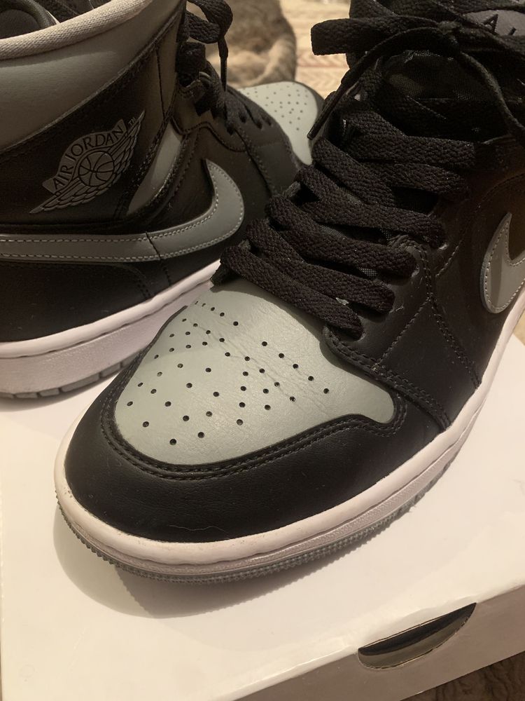 Jordan 1 Mid Particle Grey 41