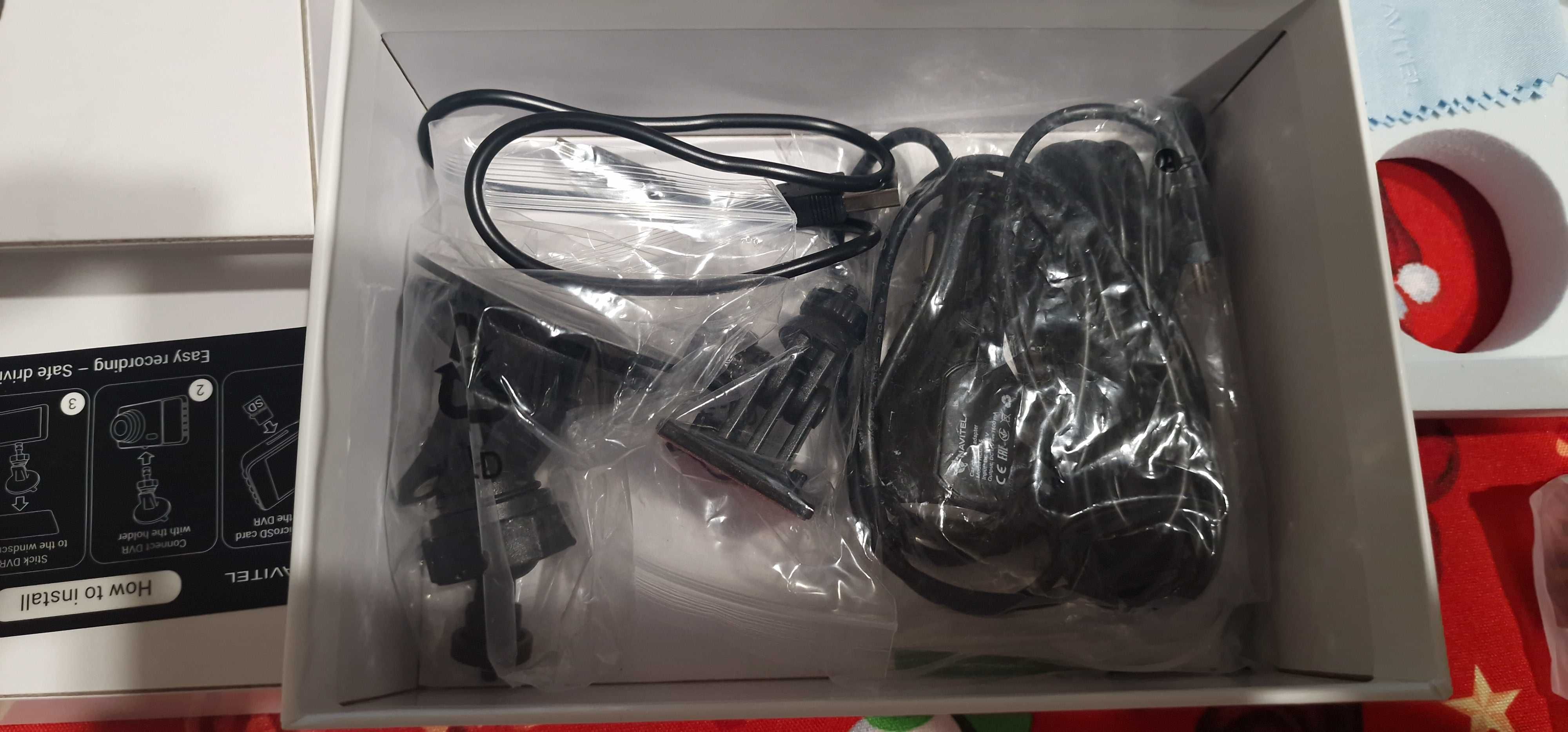 NAVITEL DVR-R800 , Видеорегистратор