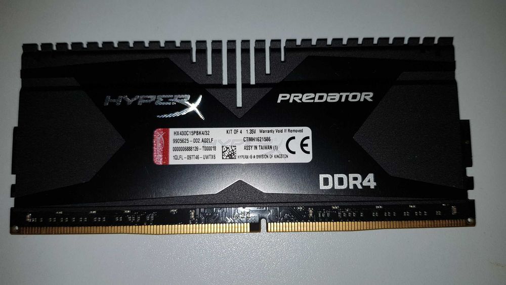 Memorie RAM HyperX Predator Black 32GB Kit 4x8GB DDR4 3000MHz CL15
