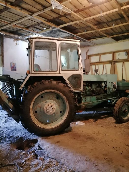 Продам экскаватор