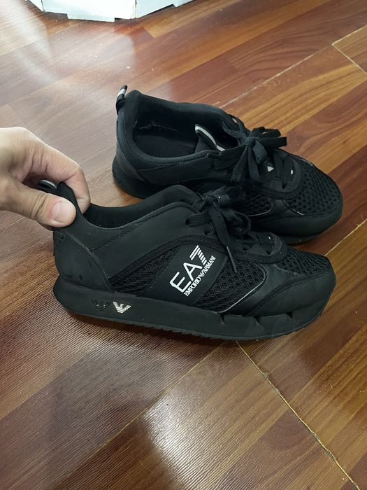 Продам кроссовки 32 рр. в отличном состоянии.