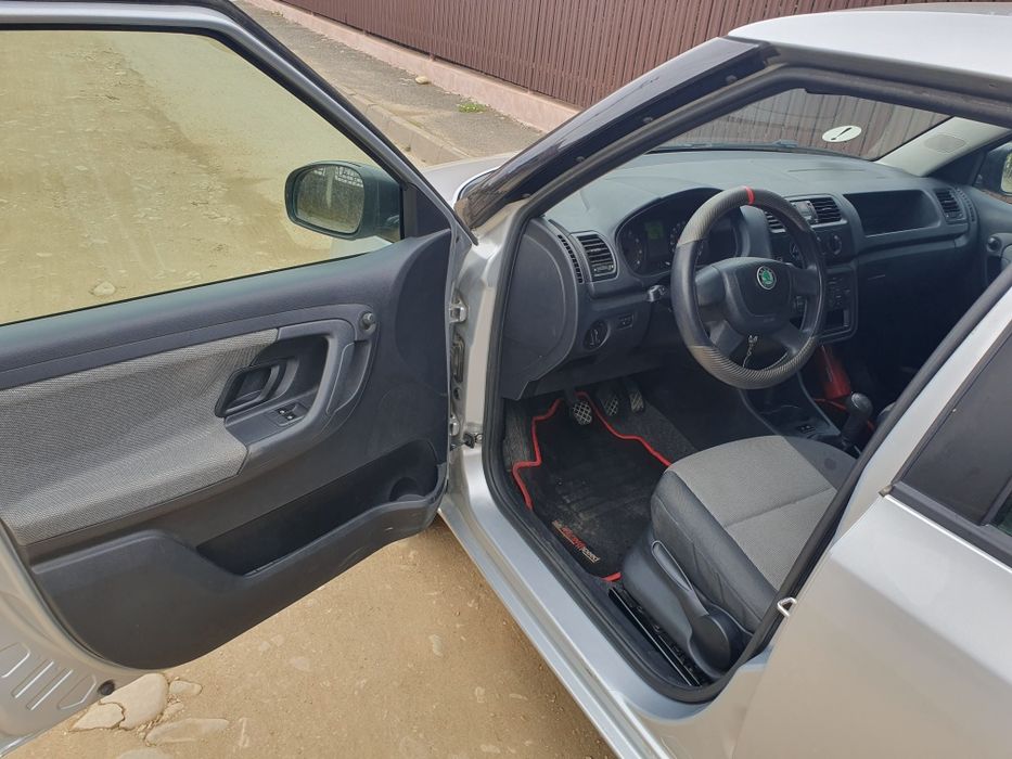 Vând Skoda Fabia 2013 Motor 1.2 Benzină