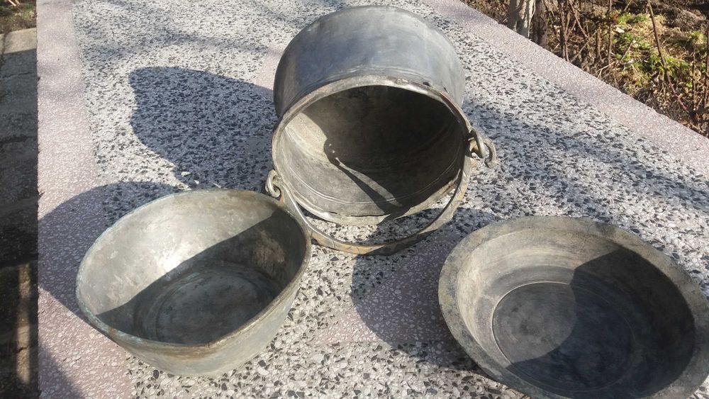Медни, старинни съдове