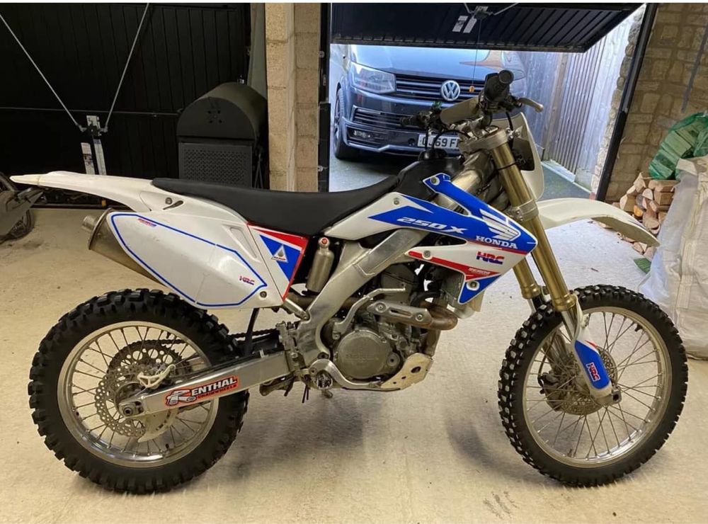 Honda crf 250x 2016година