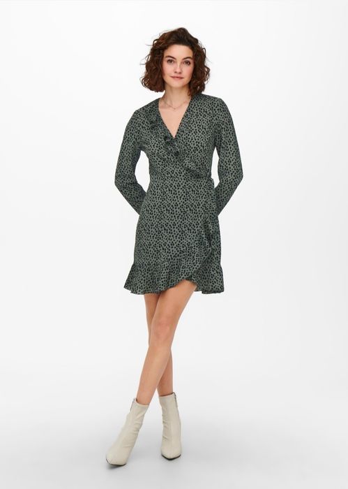 Нова рокля на Only, размер S. Дължина 86 см. Цена 15 лв.