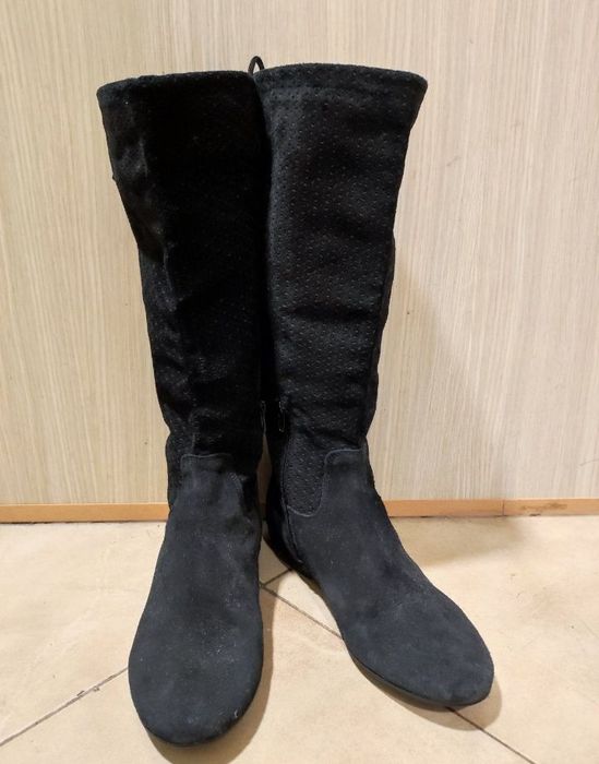 Нови черни дамски ботуши естествен велур