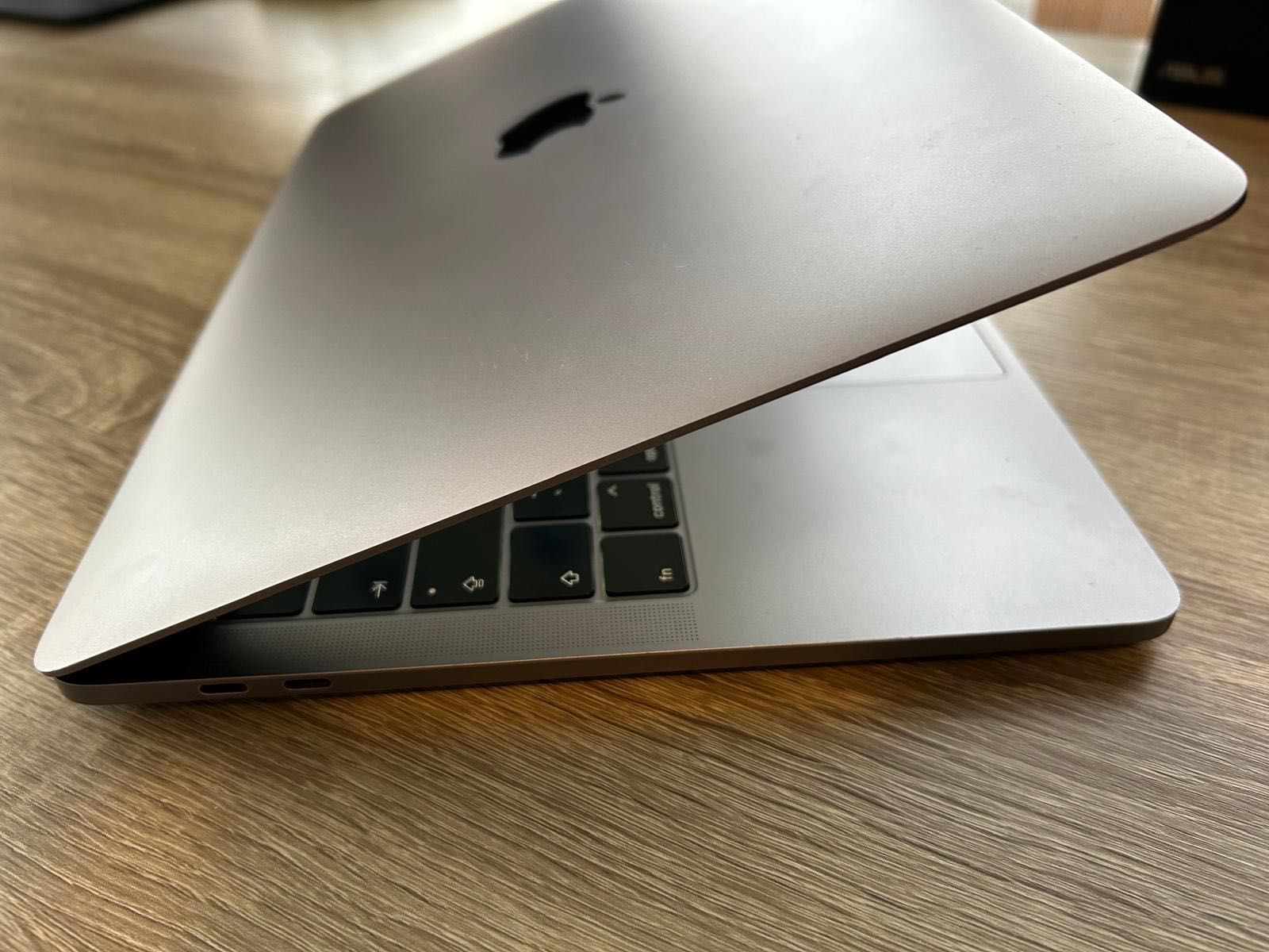 MacBook Pro 13-inch, 2018, Touchbar, i5 2,3 GHz