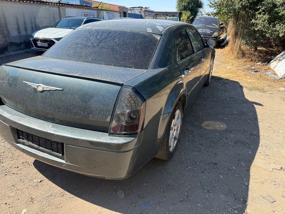 На части Chrysler 300c 2.7 auto 2006 година