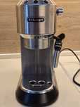 Кафе машина DeLonghi EC685.M DEDICA
