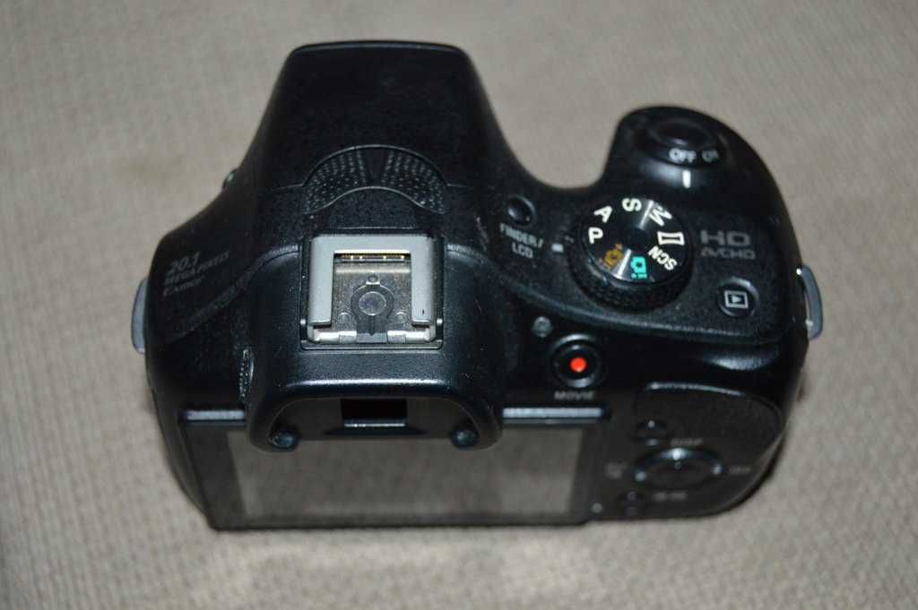 Aparat foto mirrorless Sony Alpha 3000 - Doar body 3600 cadre
