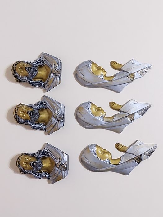 Statuete pentru monumente funerare / cruci