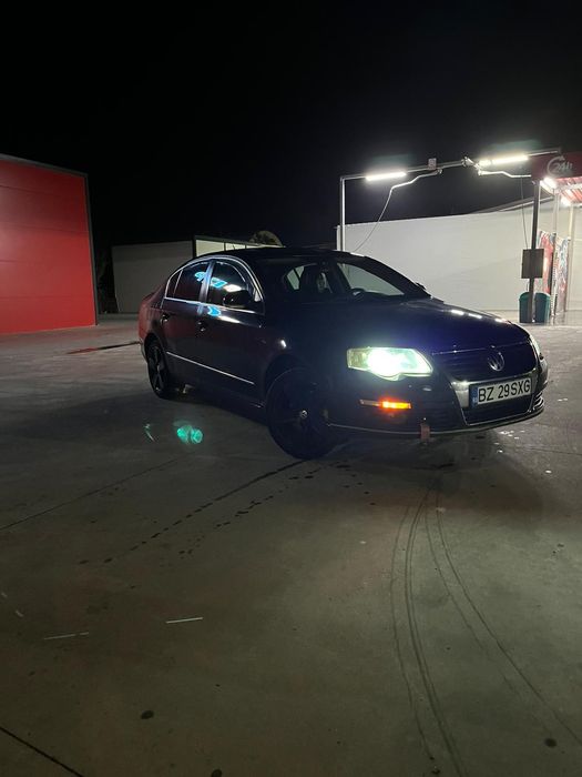 Vând Passat B6 motor 1.9