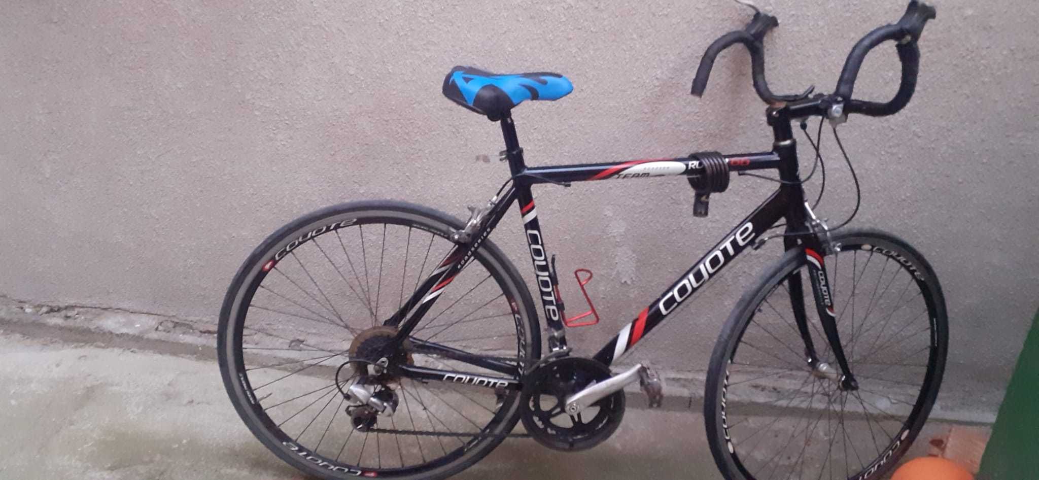 Vând urgent 2 biciclete.